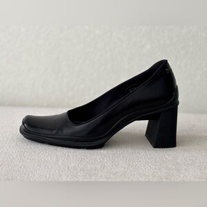Prada Black Pumps